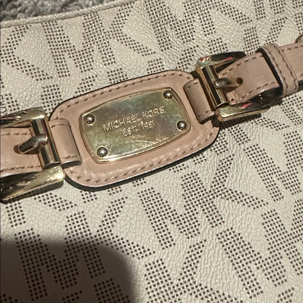 Michael Kors Beige and Pink Crossbody Bag - Picture 3 of 6